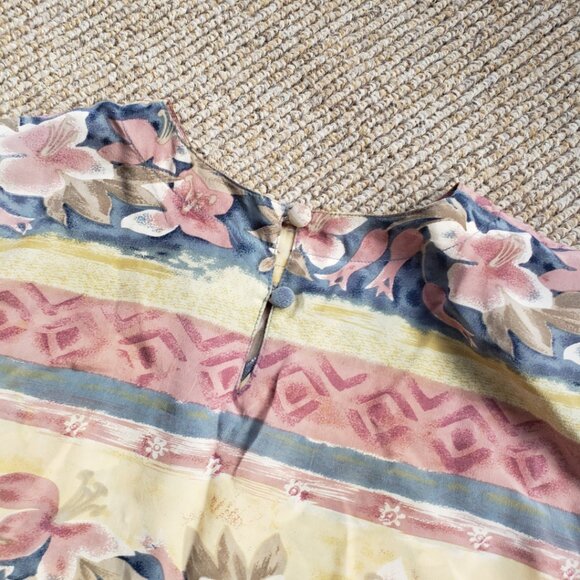 Vintage 90s 100% Silk Pastel Crop Top Blouse Women's Small - Picture 5 of 7